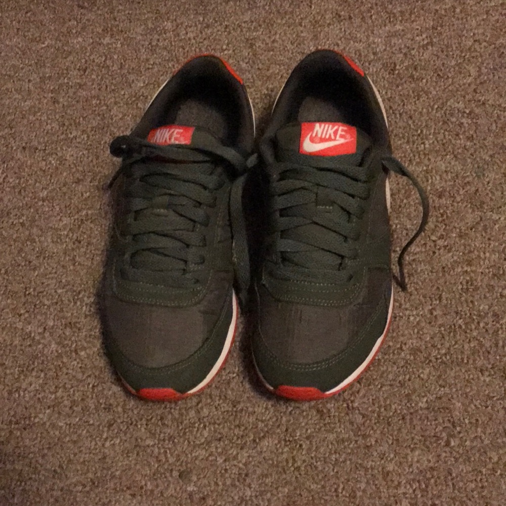 Nike Shoes- Size 6